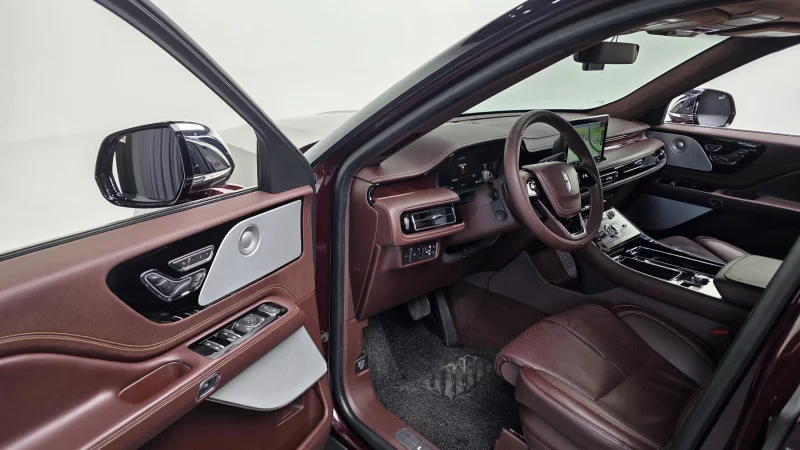 Lincoln Aviator