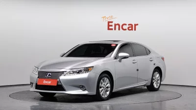 Lexus ES300h