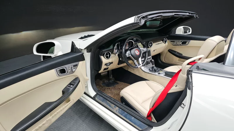 Mercedes-Benz SLK-Class