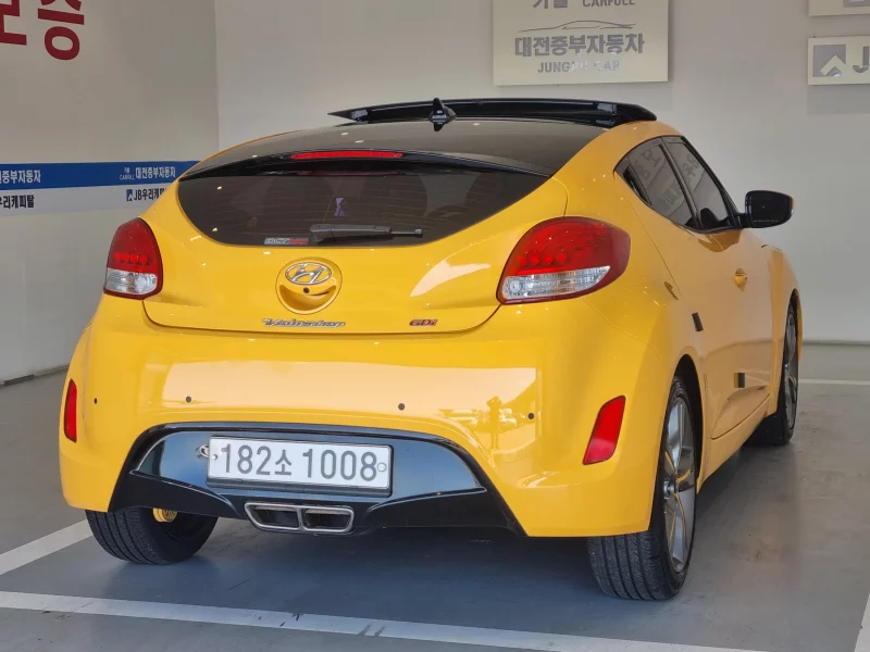 Hyundai Veloster