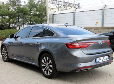 Renault SM6