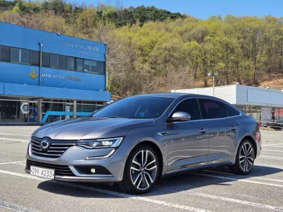 Renault SM6