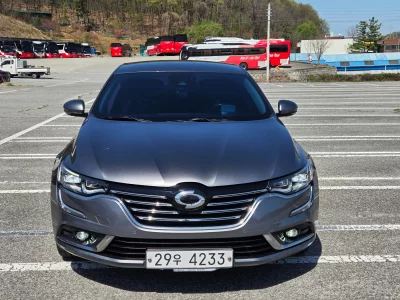 Renault SM6