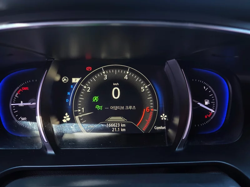 Renault SM6