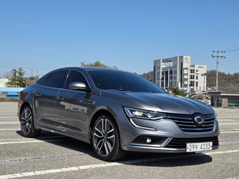 Renault SM6