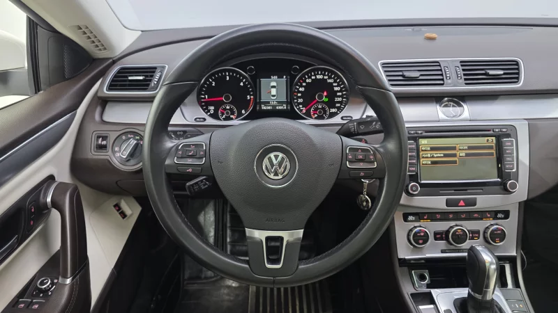 Volkswagen PASSAT CC
