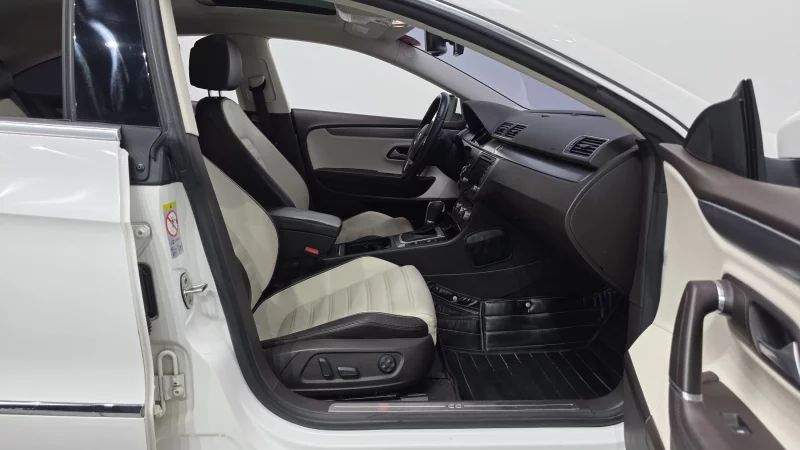 Volkswagen PASSAT CC