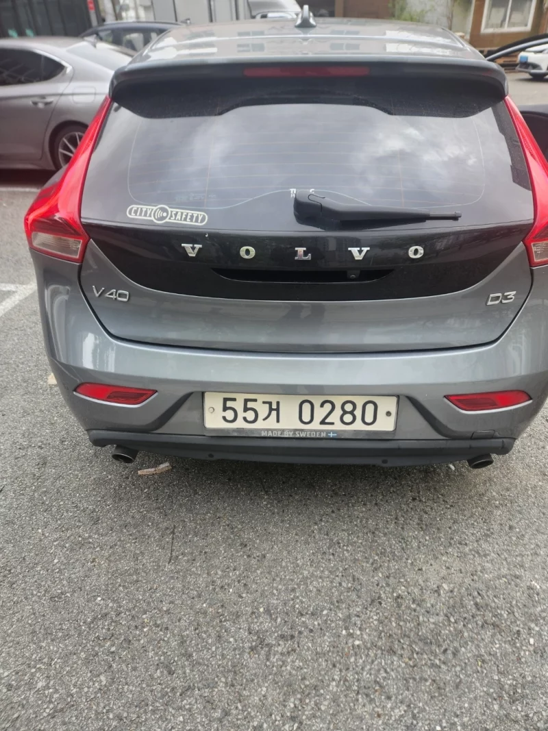 Volvo V40
