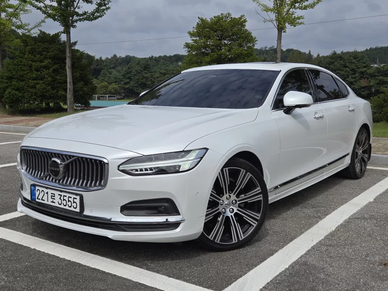 Volvo S90