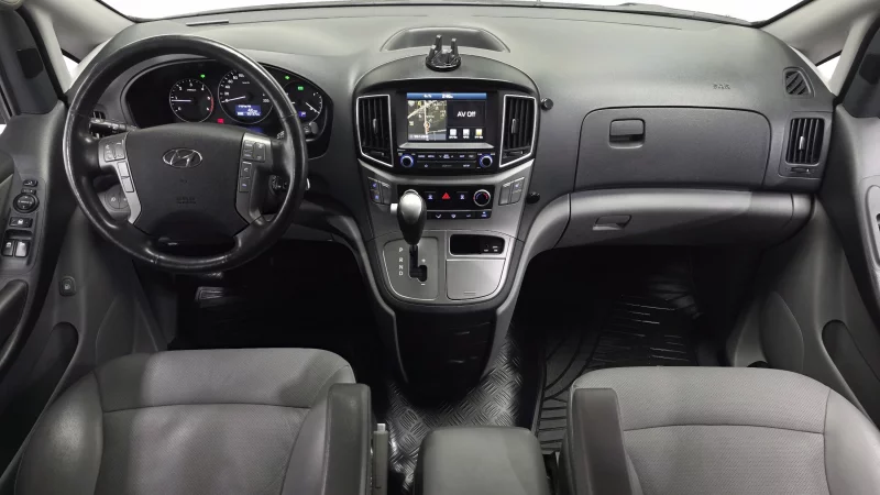 Hyundai Grand Starex