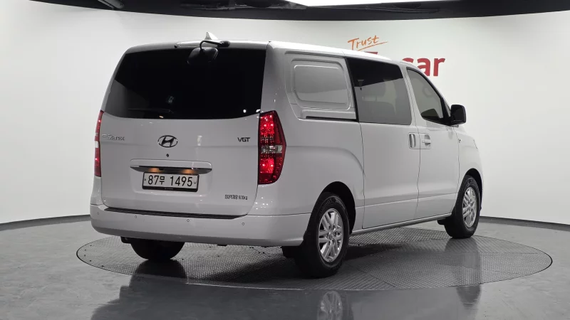 Hyundai Grand Starex