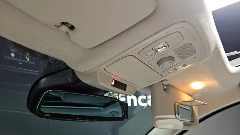 Renault SM6