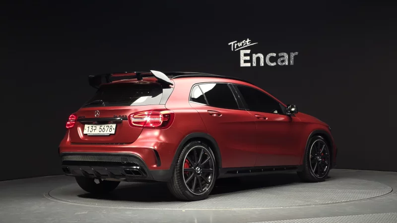 Mercedes-Benz GLA-Class