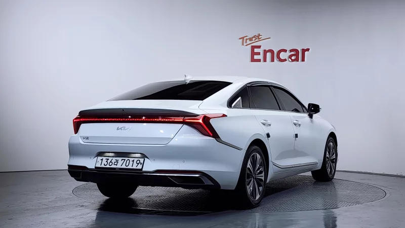 Kia K8