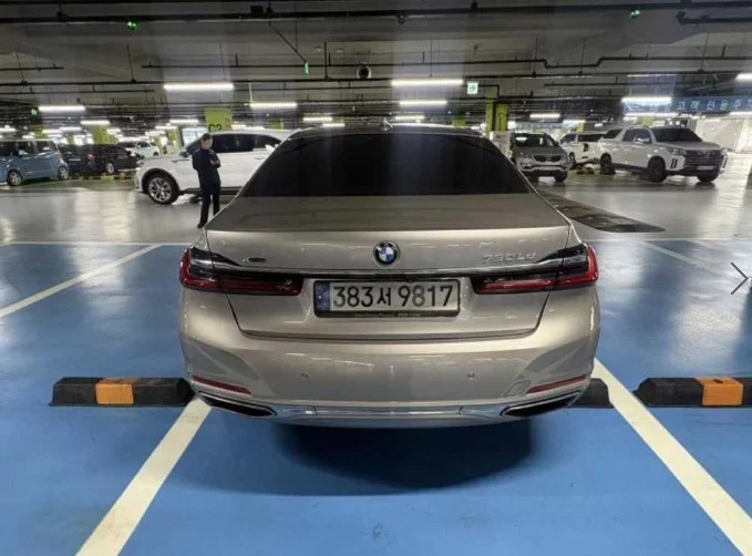 BMW 7-Series