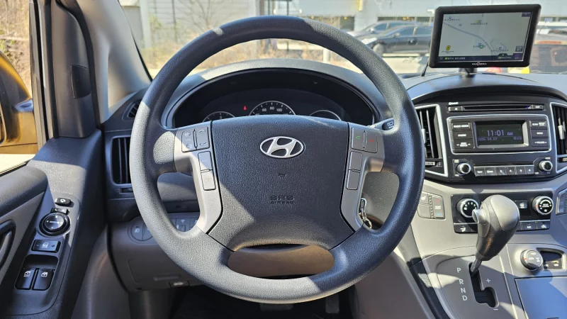 Hyundai Grand Starex