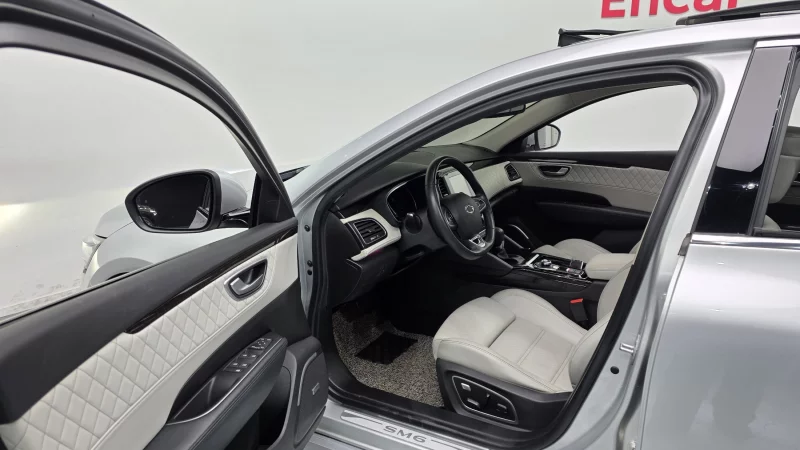 Renault SM6