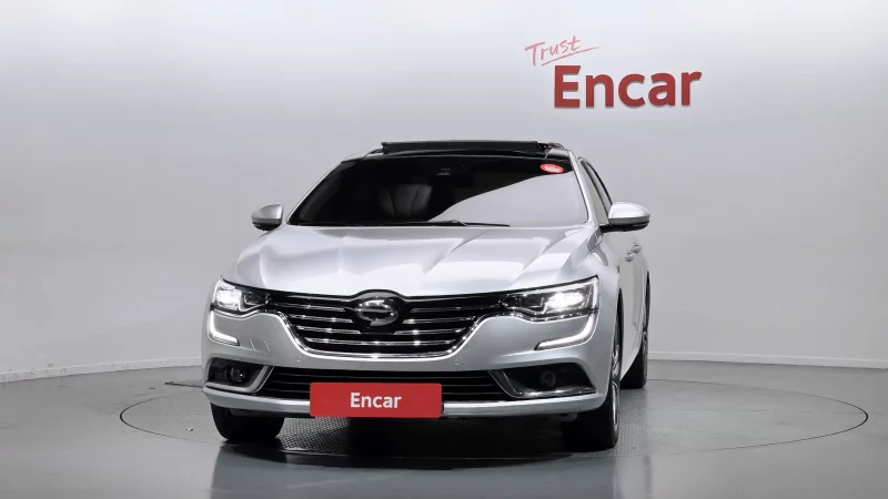 Renault SM6