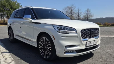 Lincoln AVIATOR