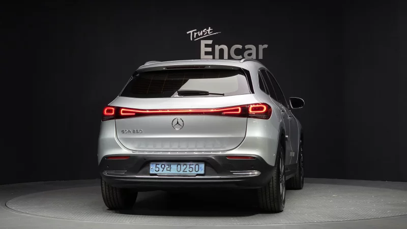 Mercedes-Benz EQA