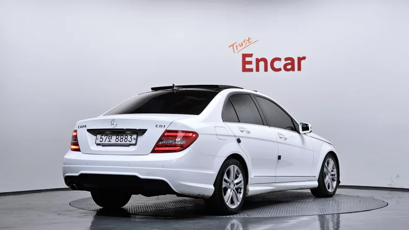 Mercedes-Benz C-Class