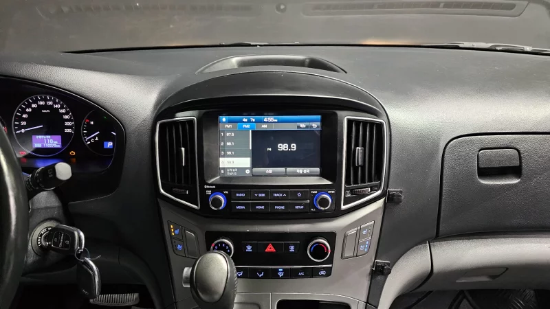 Hyundai Grand Starex