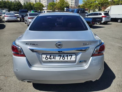 Nissan Altima