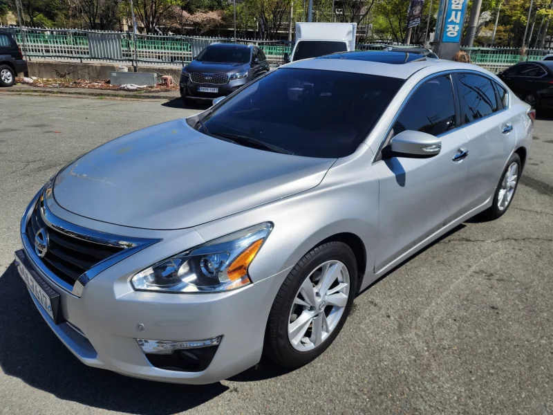 Nissan Altima
