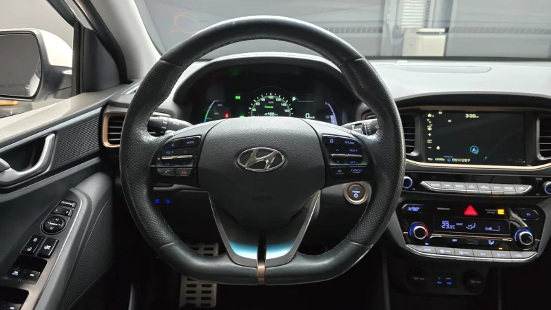 Hyundai Ioniq