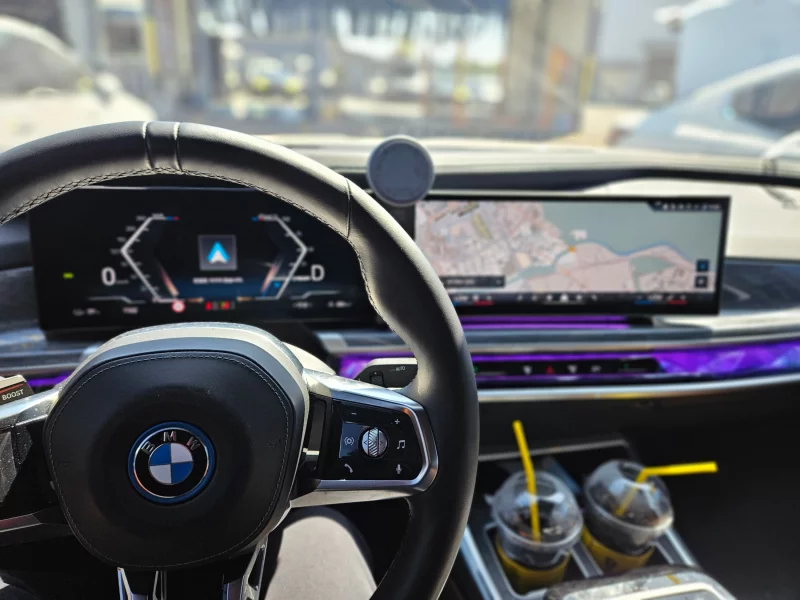 BMW i7