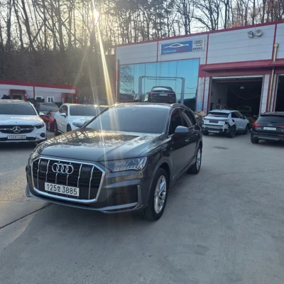 Audi Q7