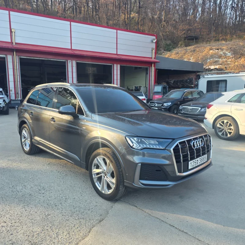 Audi Q7