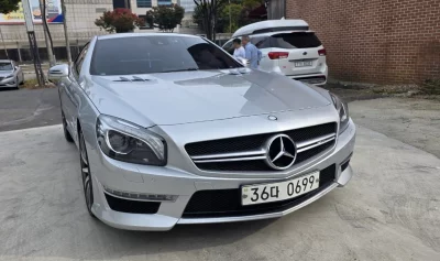 Mercedes-Benz SL-Class