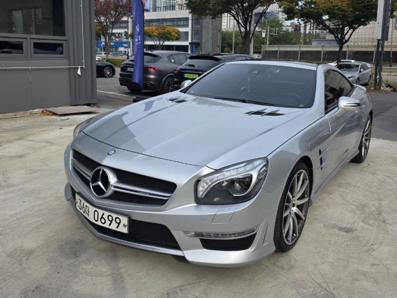 Mercedes-Benz SL-Class