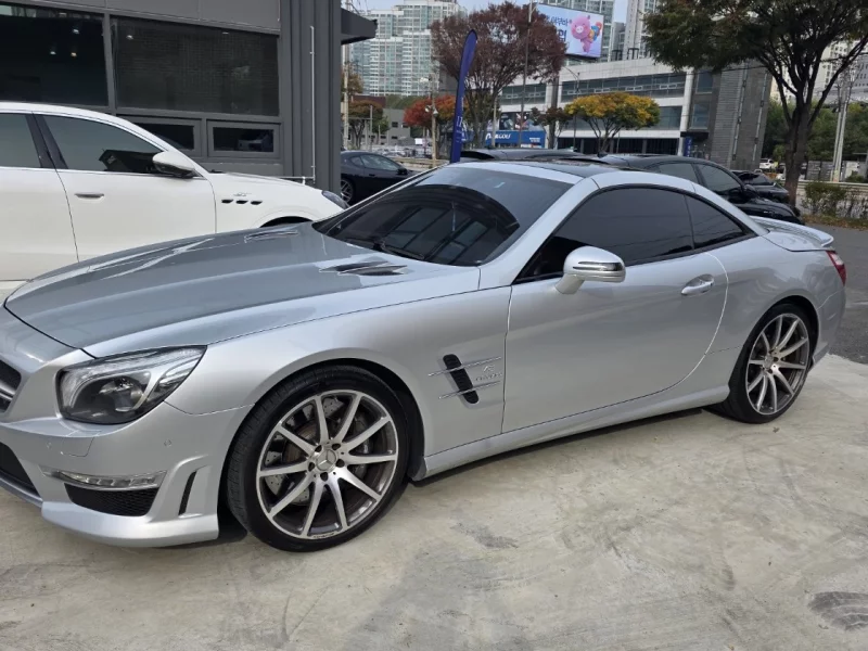Mercedes-Benz SL-Class