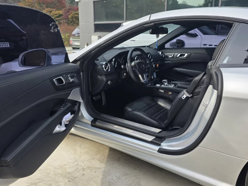 Mercedes-Benz SL-Class