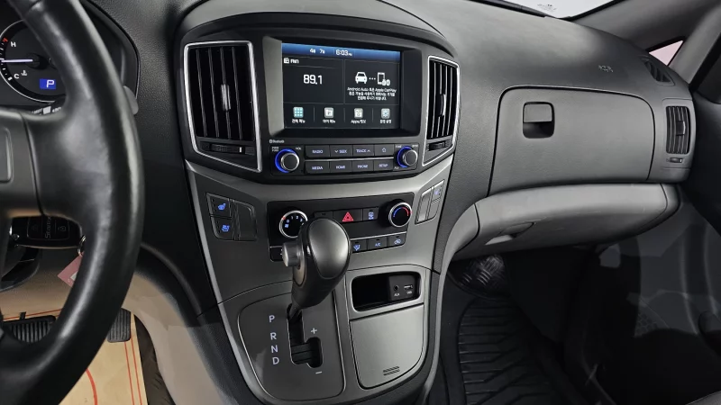 Hyundai Grand Starex