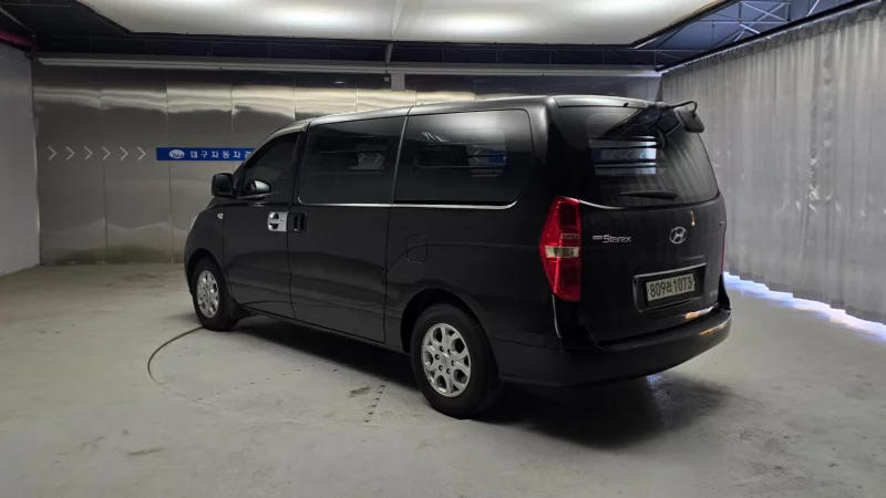 Hyundai Grand Starex