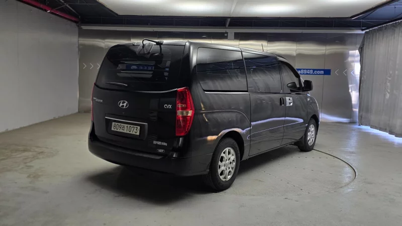 Hyundai Grand Starex