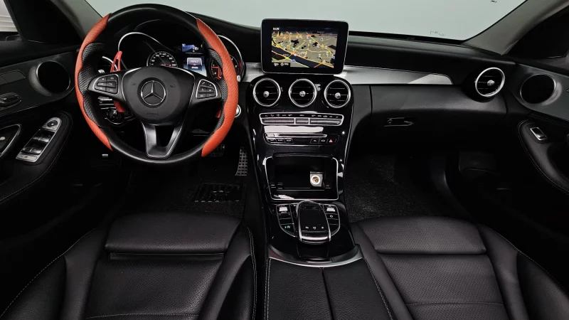 Mercedes-Benz C-Class