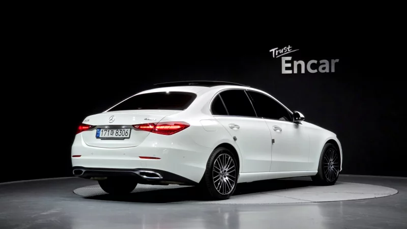 Mercedes-Benz C-Class