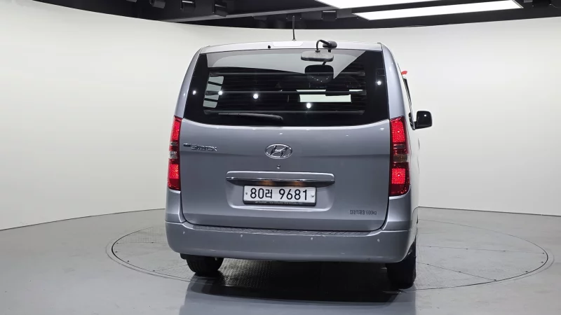 Hyundai Grand Starex