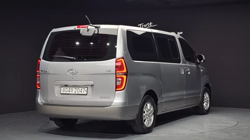 Hyundai Grand Starex