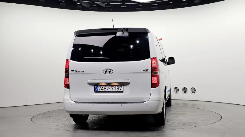 Hyundai Grand Starex