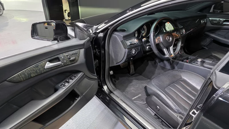 Mercedes-Benz CLS-Class