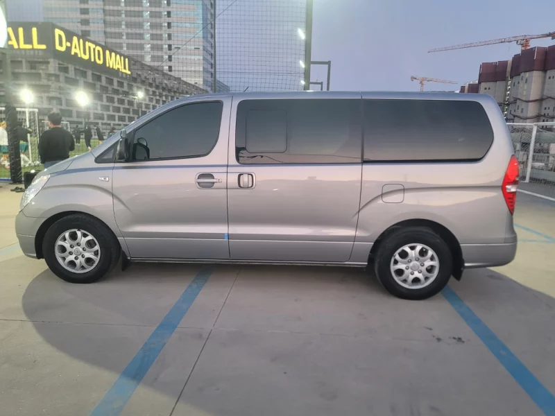 Hyundai Grand Starex