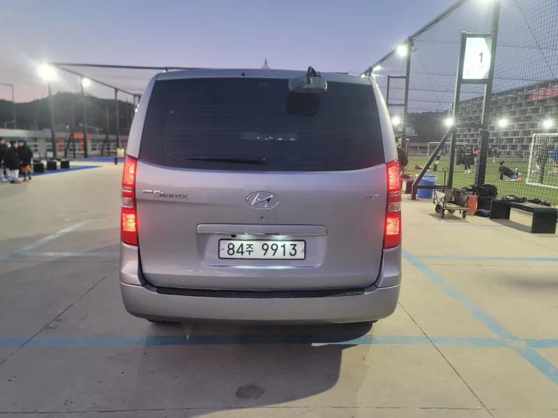 Hyundai Grand Starex