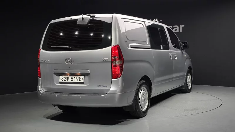 Hyundai Grand Starex