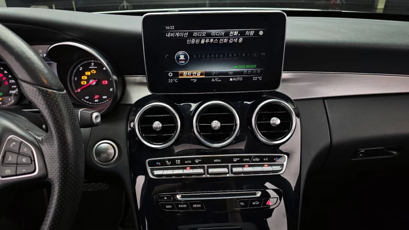 Mercedes-Benz C-Class