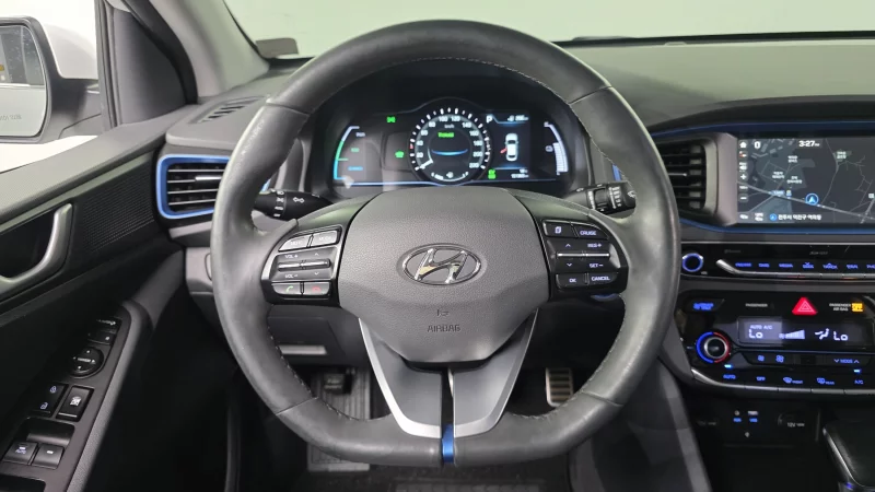 Hyundai Ioniq